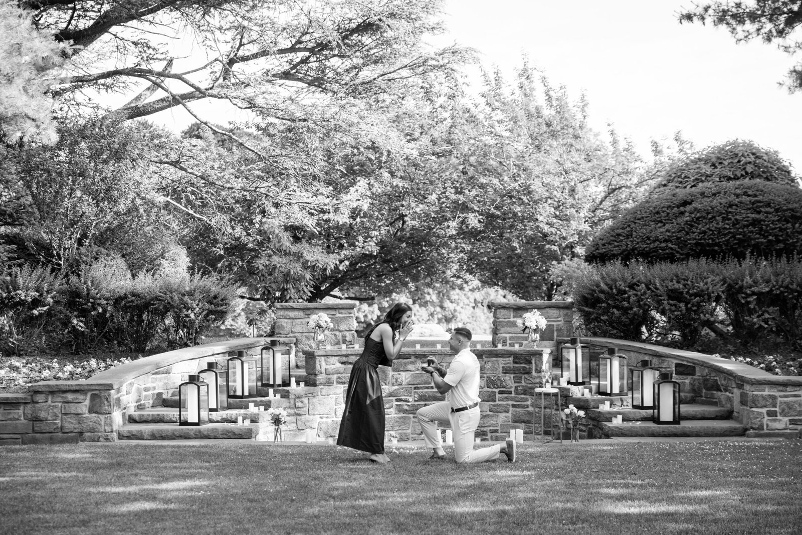 Proposal kneeling